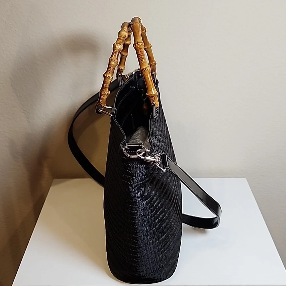 Gucci Tote With Bamboo Handles And COA - Picture 6 of 15